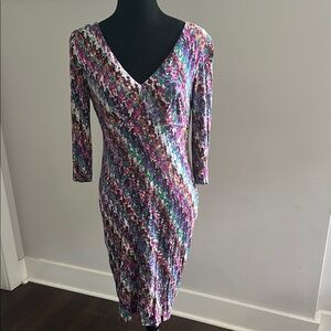 David Meister Pink and Purple V-Neck Bodycon Dress